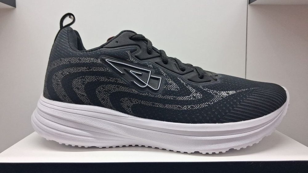 Tenis Modelo Preto — foto 1