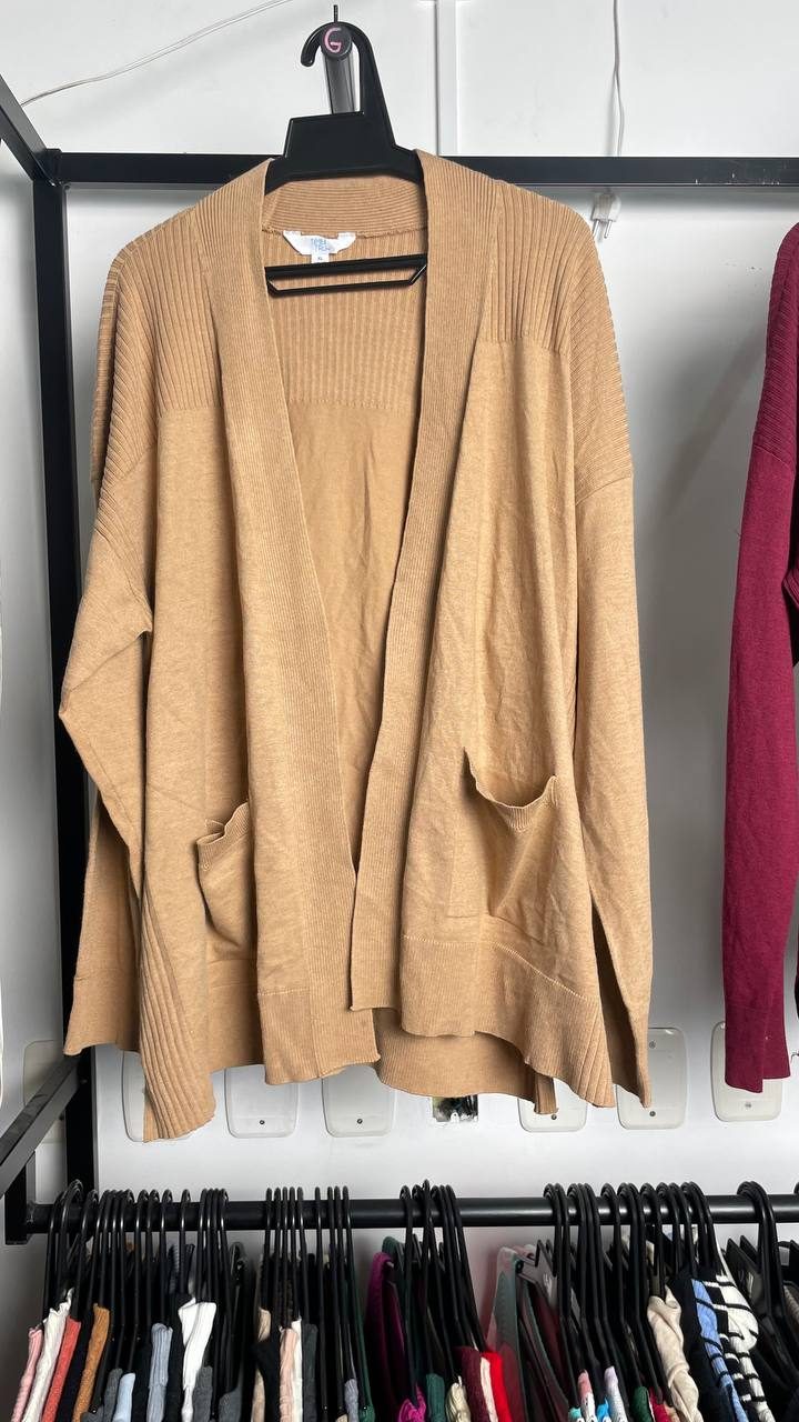 Cardigan Alongado Fem Model 3 — foto 6