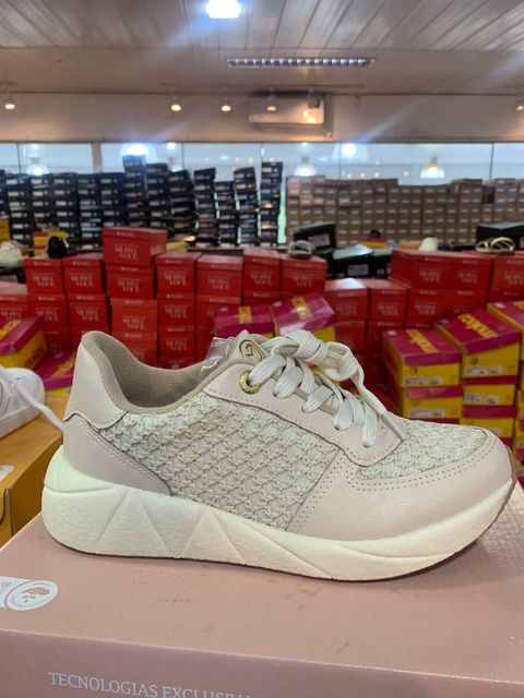 Tenis Fem. de Uso Comum C/ Sola Sint. Cabedal Text Creme