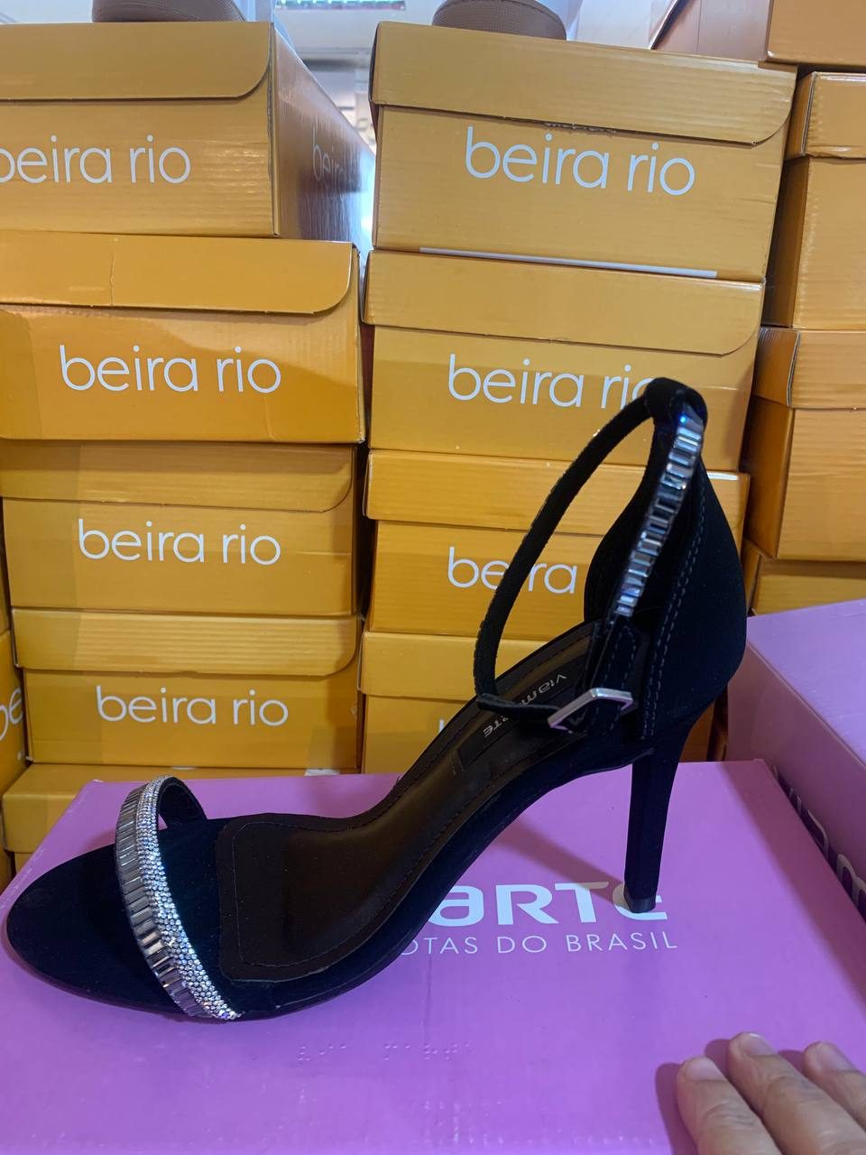 Sandalia em Sinte Preto — foto 1