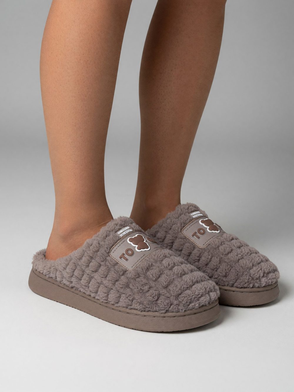 Pantufa de Uso Adulto Marrom — foto 2