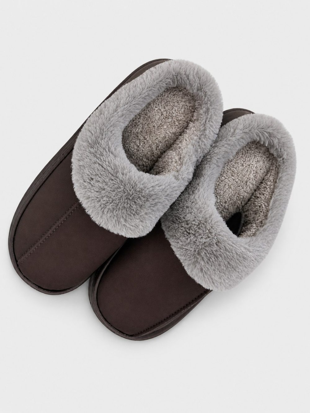 Pantufa de Uso Adulto Preto — foto 3