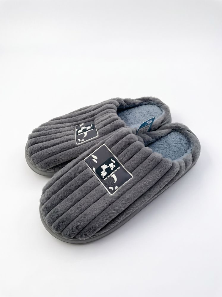 Pantufa de Uso Adulto — foto 1