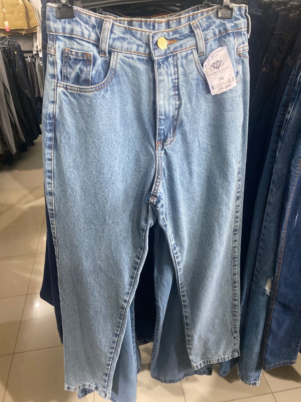Calça Mom — foto 1
